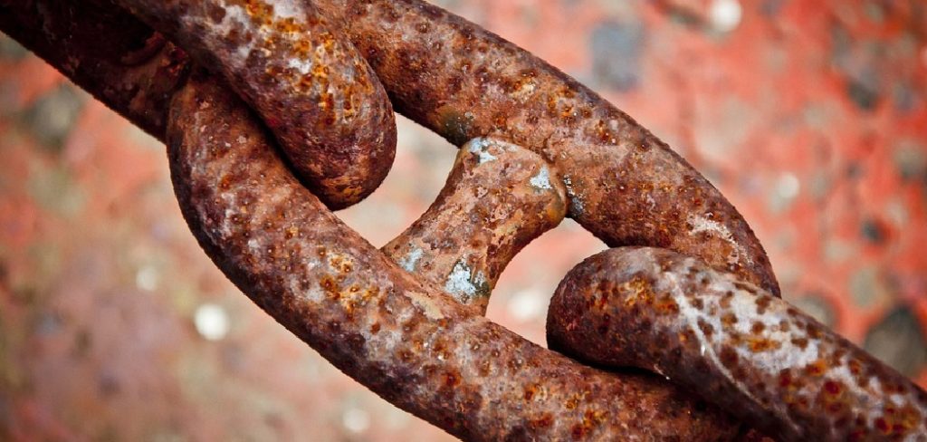 How to Loosen Rusted Bolts in Metal