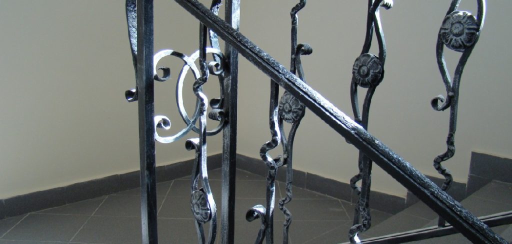 How to Paint Metal Handrails