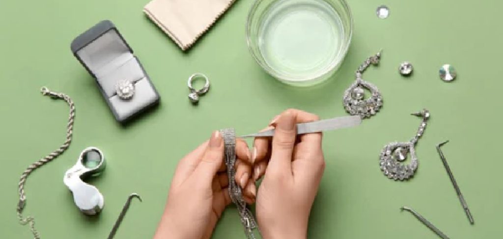 How to Remove Pink Tarnish From Silver
