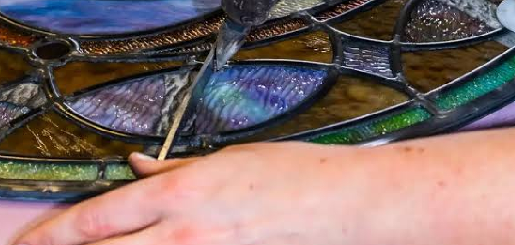 How to Repair Broken Metal Picture Frames