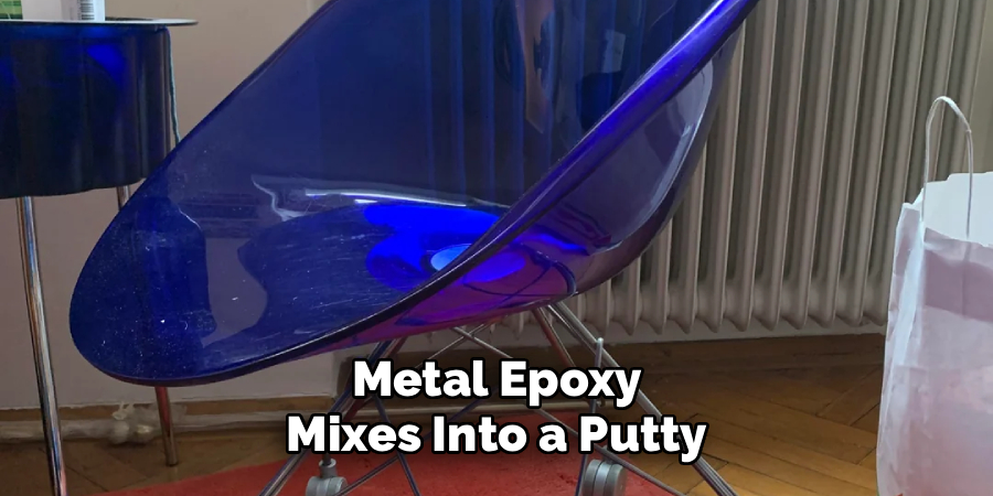Metal Epoxy Mixes Into a Putty